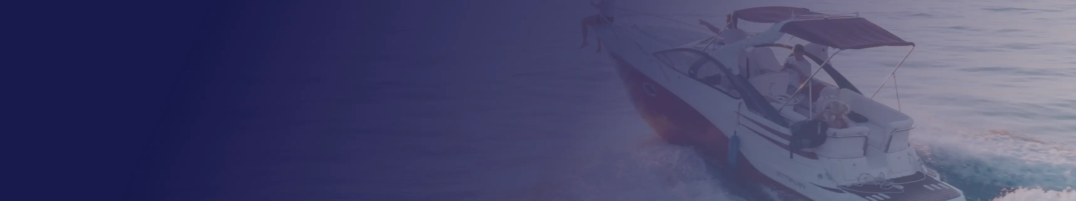 Imagem de um barco no fundo